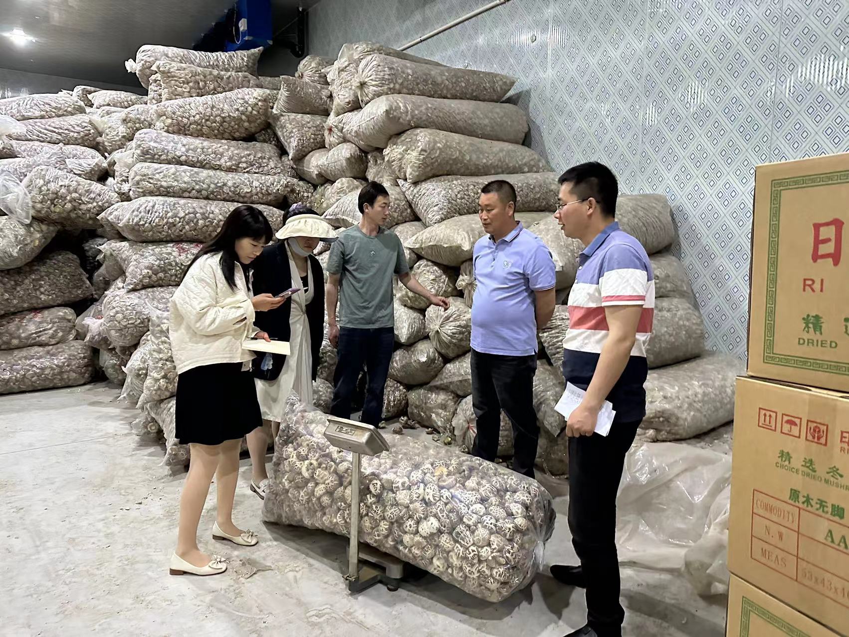 陆港公司成功获得中国进出口银行湖北省分行授信融资支持